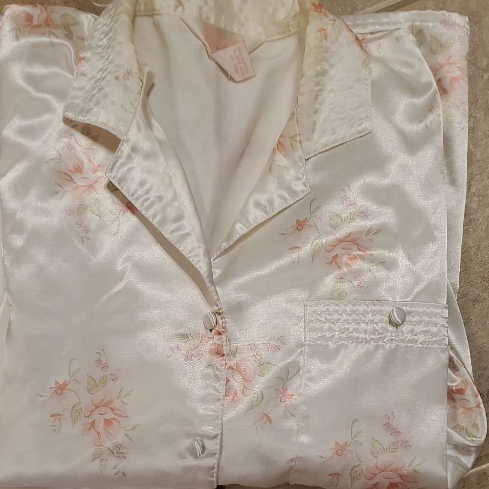 Elegant Vintage Floral Satin Pajama Set